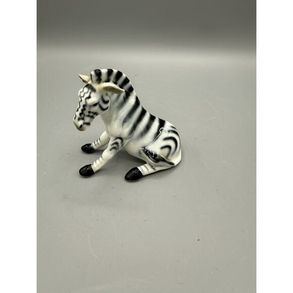 Vintage Ceramic Zebra Figurine Sitting Pose Black White Striped 3.5” - Picture 1 of 7